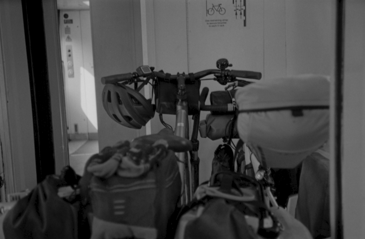 Leeds to Netherlands Bikepacking: 9kxWGYKVHq