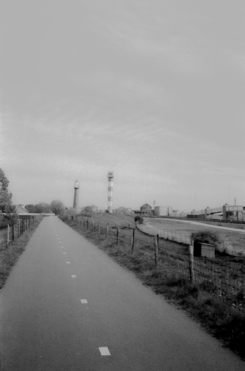 Leeds to Netherlands Bikepacking: LvQTXW9pN8